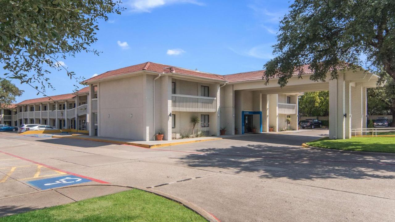 Motel 6-Addison, Tx - Dallas Eksteriør billede