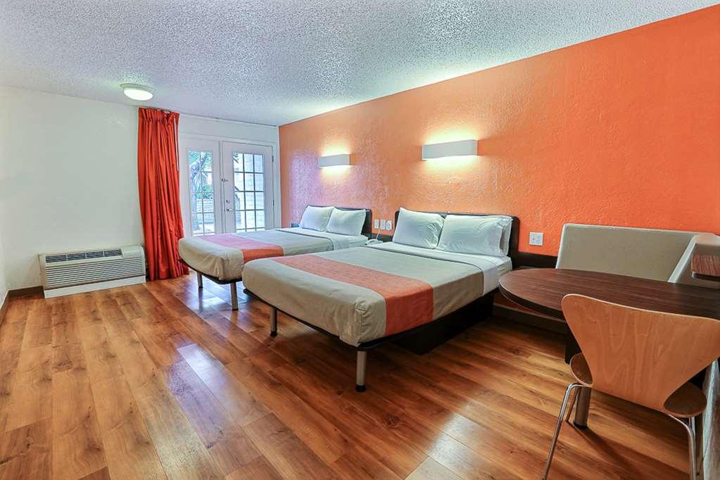 Motel 6-Addison, Tx - Dallas Værelse billede